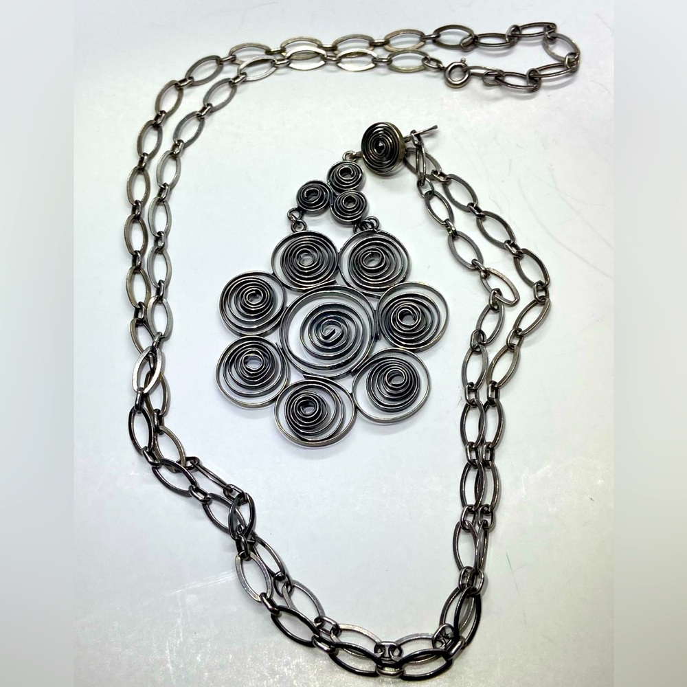 Rare 1973 Nestor Westerback 830 Silver large spiral Flower X-Long Necklace